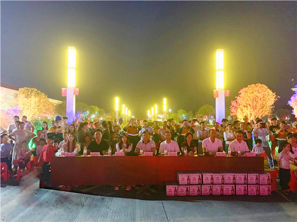 永州紅獅舉辦“壯麗70年，奮斗新時(shí)代”國(guó)慶晚會(huì)暨員工集體生日會(huì)